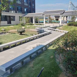 镇江 芝麻灰小区坐凳&栏杆安装效果