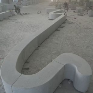 镇江 花岗岩整石坐凳拼装