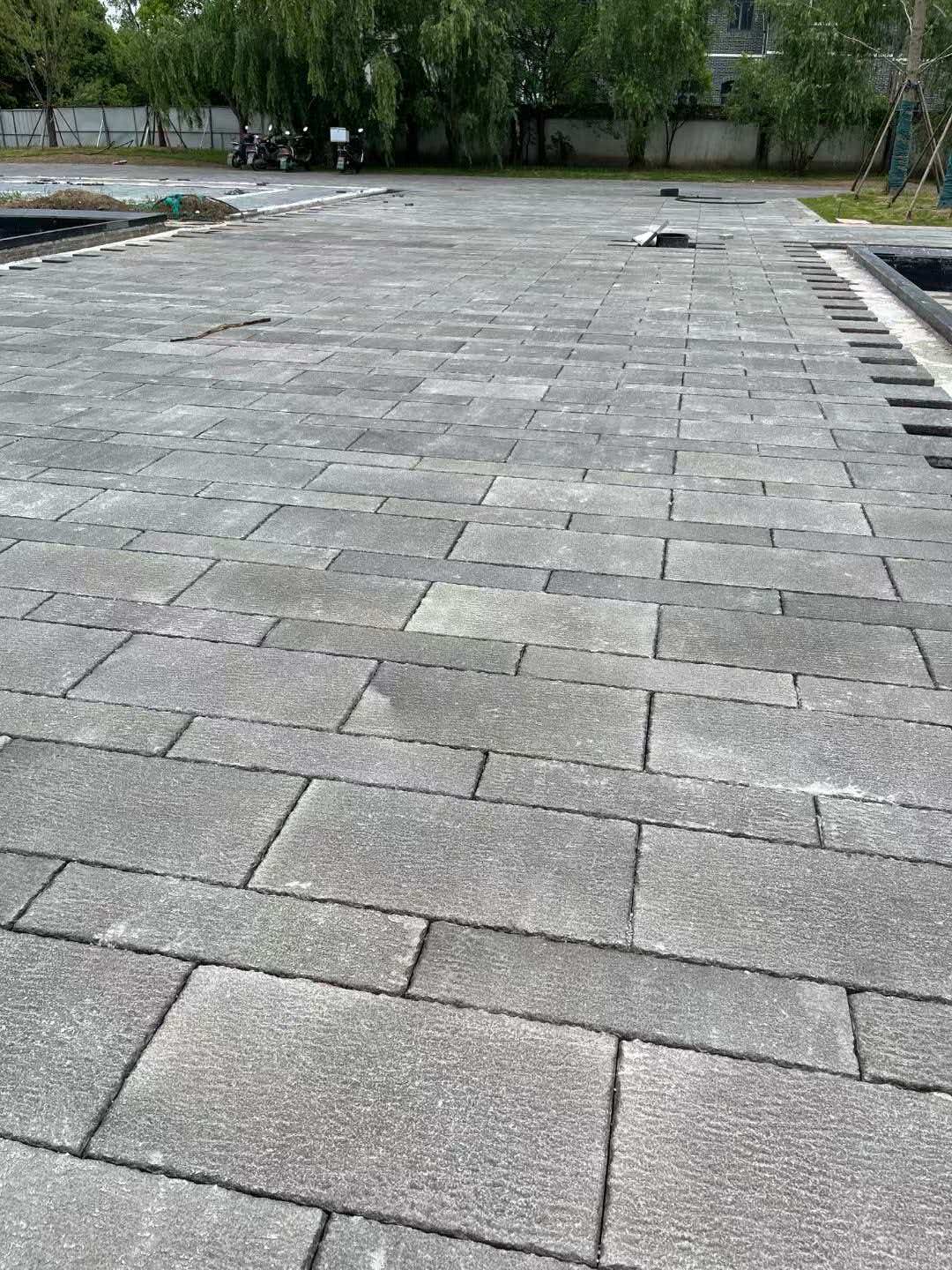 镇江 工地仿古石铺装现场实拍