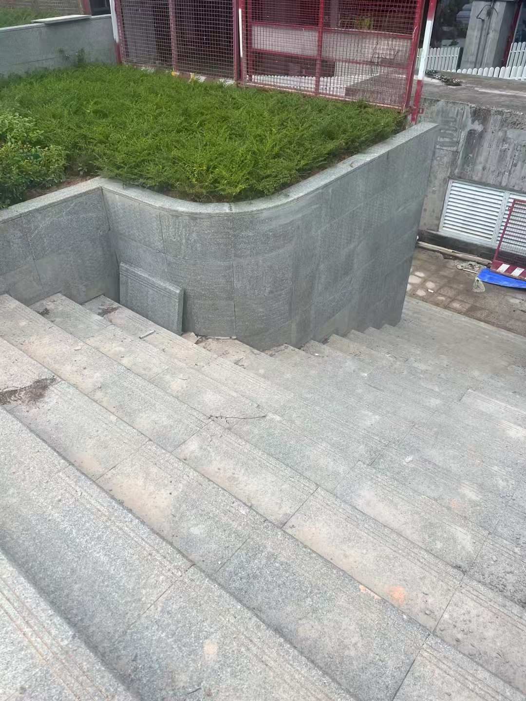 镇江 芝麻黑火烧面铺装案例
